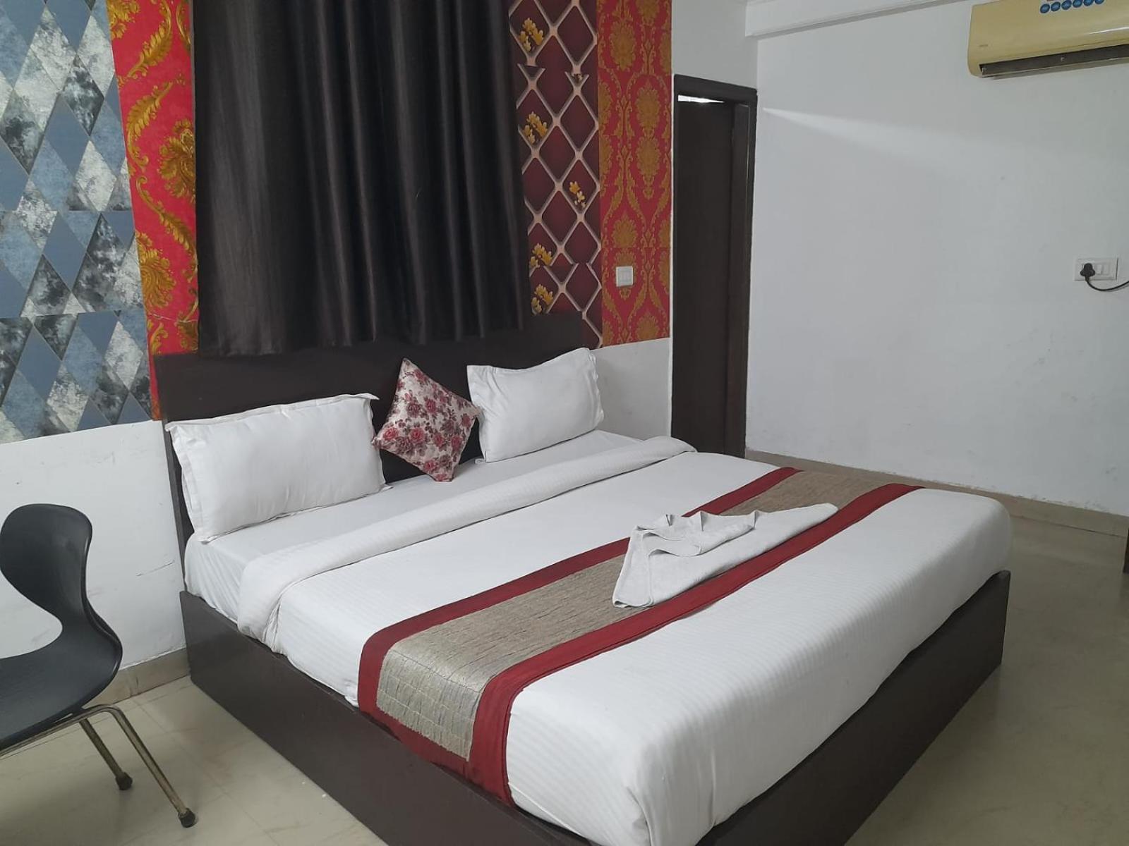 Hotel Airport Aditya Inn New Delhi Exterior photo