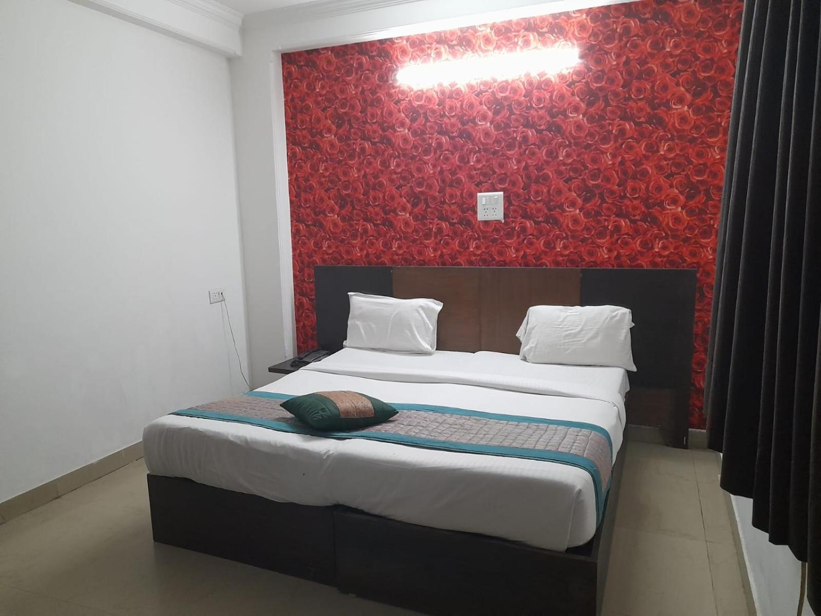 Hotel Airport Aditya Inn New Delhi Exterior photo
